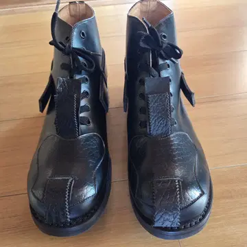 JOHN MOORE 존 무어