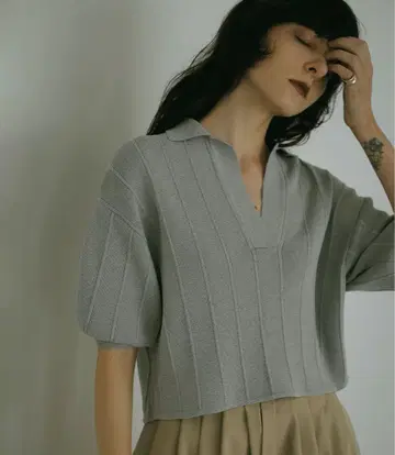 새상품급 CLANE MANOF 썸머 폴로니트