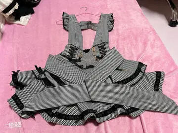 LIZLISA 화이트 블랙 체크 프릴 플레어 스커트