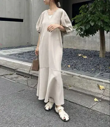 카프리슈 레마쥬 퍼프 머메이드 원피스 반팔 그레이지 S 사이즈