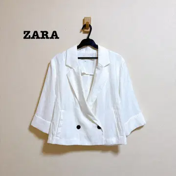 새상품급 ZARA 숏 기장 더블 브레스트 사양 블레이저 화이트 S 사이즈