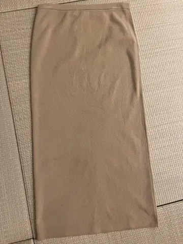 plage 타이트 스커트 베이지