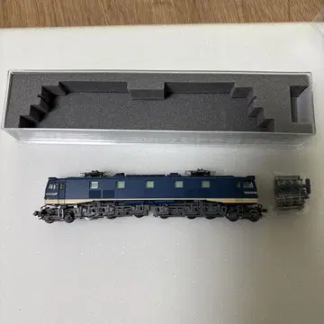 KATO3020-7 EF58 초기형 작은 창 특급 색상
