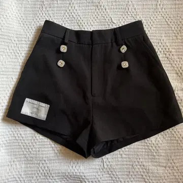 OAKMOO 버튼 숏팬츠 블랙