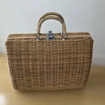 등나무 바스켓