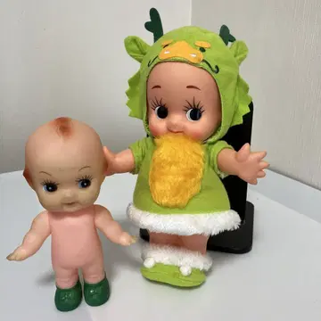 큐피 공룡 의상 인형 약 30cm 2체 세트