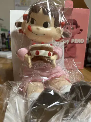 Birthday PEKO 인형 케이크 포함