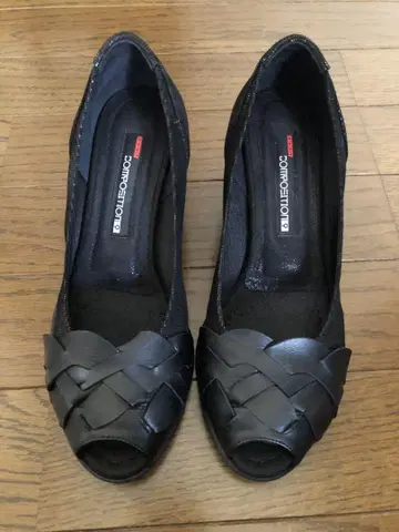 블랙 뜨개질 오픈토 펌프스