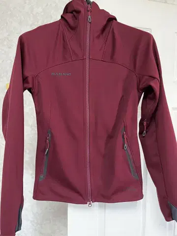 MAMMUT 소프트쉘 자켓 여성용