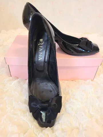 DIANA 리본 에나멜 펌프스 블랙 24cm