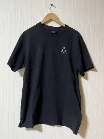 HUF 티셔츠