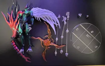 S.H.MonsterArts E HERO 프레임 윙맨