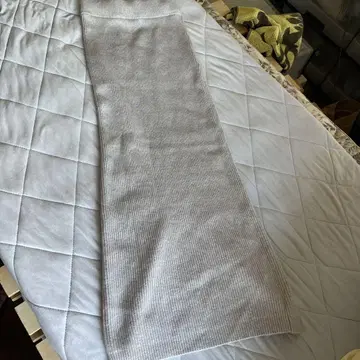 LOUNGEDRESS 그레이 리브 타이트 스커트 슬릿