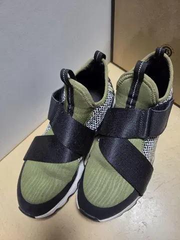 SOREL KINETIC SNEAK 로우컷 스니커즈 24cm