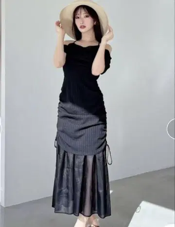 RESEXXY 시어 레이어드 개더 원피스