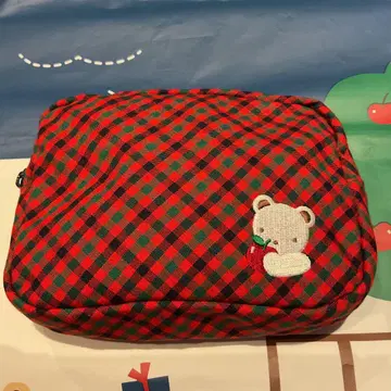 파밀리아 체크 무늬 곰 자수 파우치