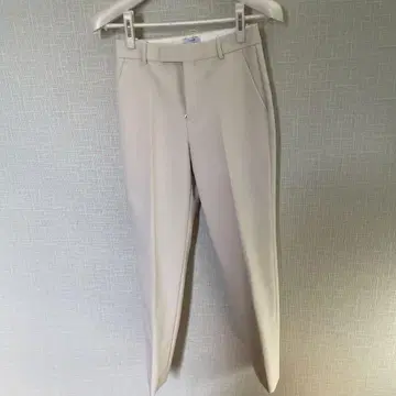 새상품 애로우즈 구매 아이보리 팬츠