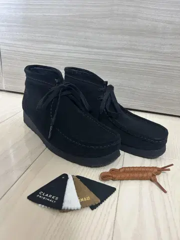 Clarks 왈라비 블랙