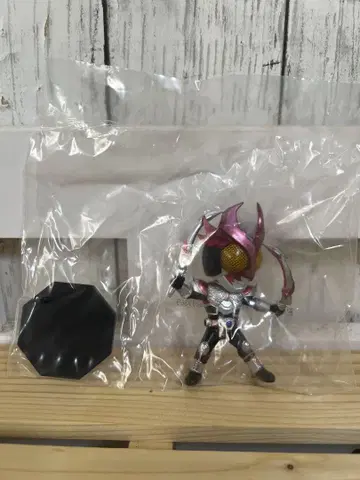 가면라이더 아기토 (샤이닝 폼) SD 쿠스