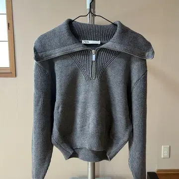 ZARA 지퍼 니트 스웨터 M