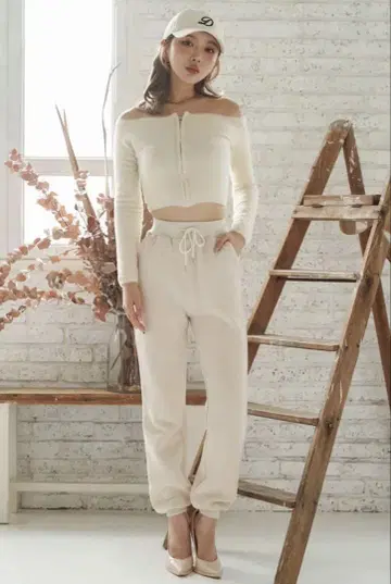 다리치 슬림 스웨트 팬츠 속기모 아이보리