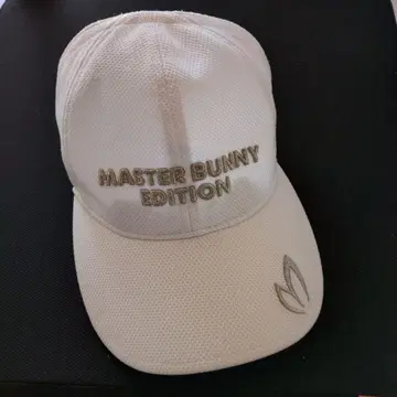 MASTER BUNNY EDITION 바이저 화이트