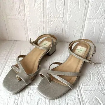 [ 엔챈티드 ] 토링 통 라인 원 스트랩 샌들 22.5cm