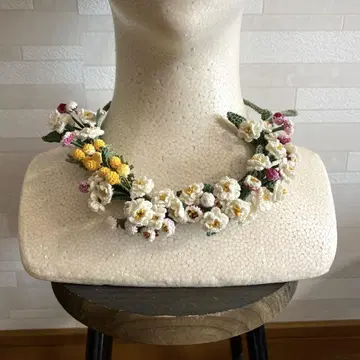 미사용 새상품 플라워 목걸이 초커 백참 손뜨개질