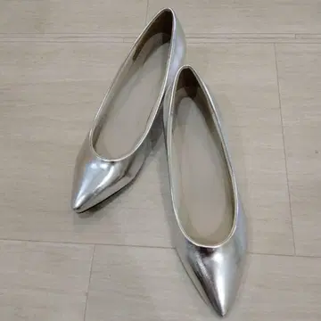실버 스틸레토 하이힐