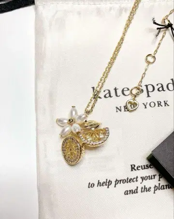 kate spade 프레쉬 스퀴즈 목걸이 레몬과 플라워 펄