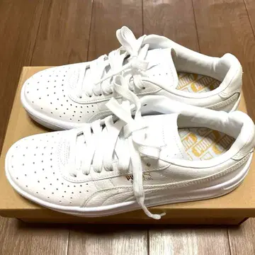 푸마 PUMA GV SPECIAL 24.5cm 스니커즈 화이트