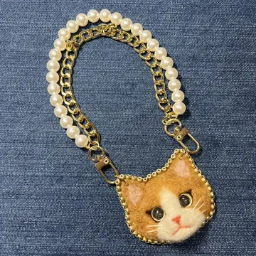 오렌지 하치와레 고양이 양모 펠트 백참 브릭 스티치