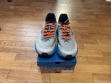 브룩스 하이페리온 26.0cm 새상품 미사용품