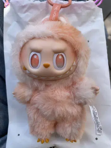 LABUBU Big into Energy Happiness 래브부 행복