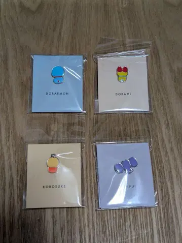세트 도라에몽 핀 배지 뒷모습 4종 후지코 뮤지엄 한정판
