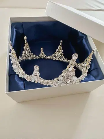 스텔라크라운