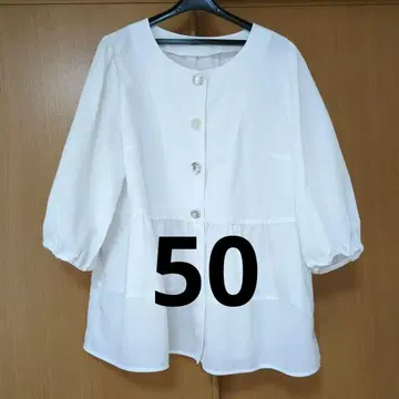 미사용품 화이트 플레어 상의 오부소매 50