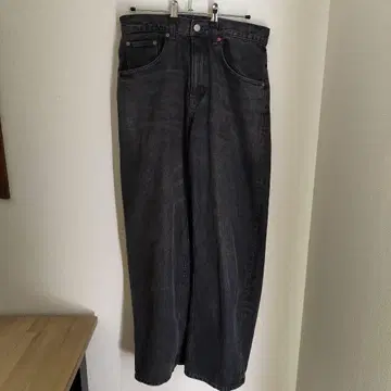 VAPORIZE Monroe Denim Pants small