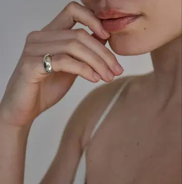 DAUGHTERS JEWELRY Smooth pinkie ring 3호