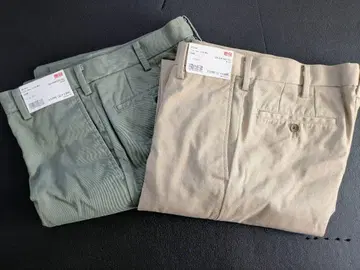 UNIQLO 노턱 치노 2개 (베이지와 올리브) M 사이즈