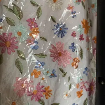 LAURA ASHLEY 로라 애슐리 자수 꽃무늬 사다리꼴 스커트 13호