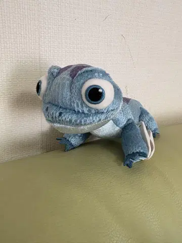 샐러맨더와 눈의 여왕 어깨 승차 봉제 인형