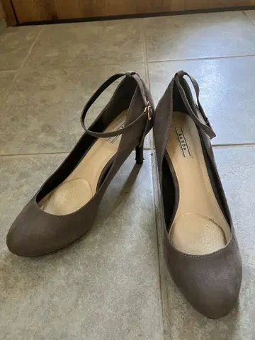 그레이 스트랩 하이힐 25.0cm