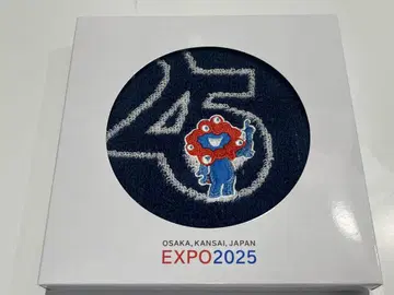 일본제 미야쿠미야쿠 원 포인트 자수 로고 손수건 네이비 24 x 25cm