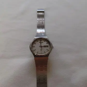 세이코 쿼츠 QT