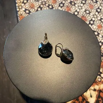 스와로브스키 귀걸이