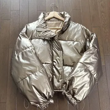메탈릭 골드 다운 자켓 숏 기장 갸루