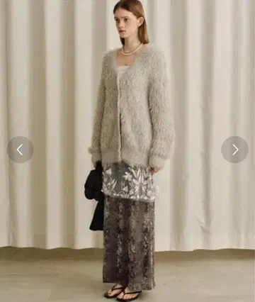 yae 2way glitter feather knit cordigan