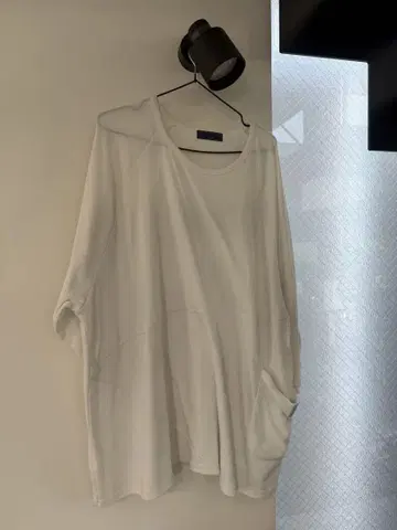 하늘하늘 상점 루즈핏 티셔츠 화이트