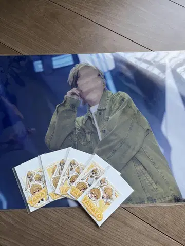 야나토 클리어 포스터, 스티커